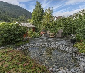 Отель в стиле "bed and breakfast" работает только в летний сезон.