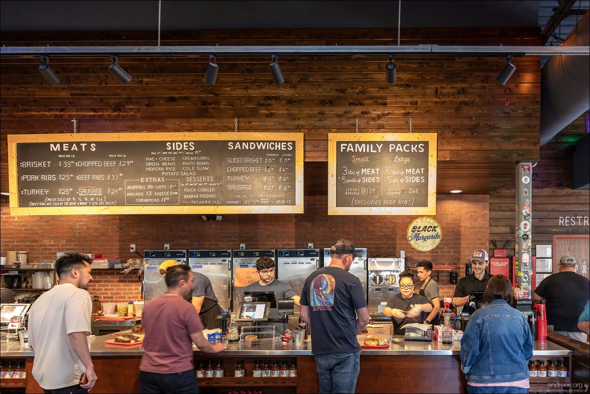 Мясо Техаса: где поесть лучшее барбекю (Февраль 2026)